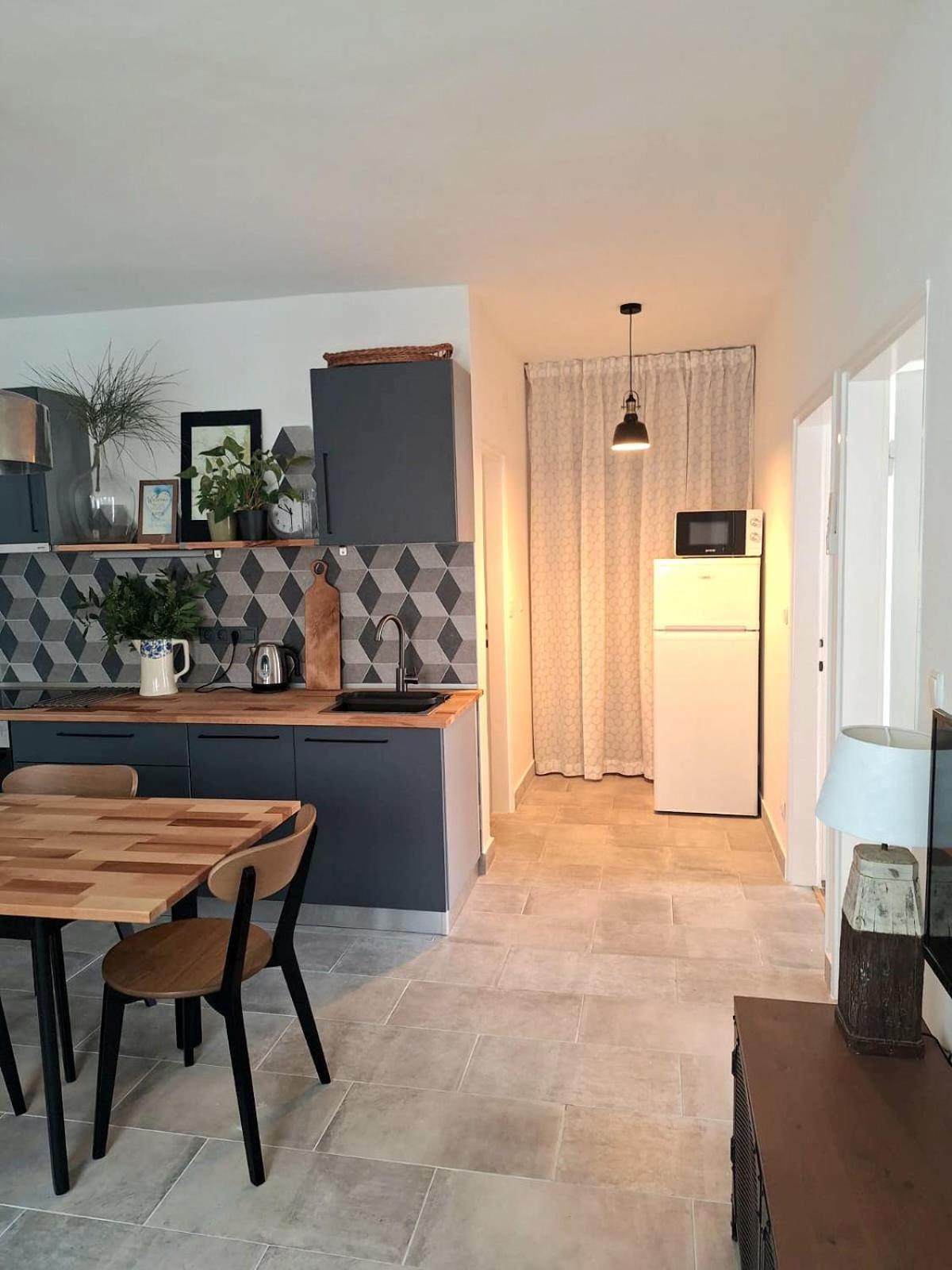 Apartman Matusan Palit55 Rab Town Exterior foto